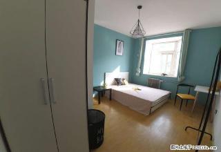 (单间出租)香江路，红卫小区，个人主卧带独， 免暖气费，可月付可短租， - 青岛28生活网 qd.28life.com