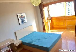 (单间出租)实图 理工大学 四方利群 海滨广场 月付 三包 主卧带大阳台 - 青岛28生活网 qd.28life.com