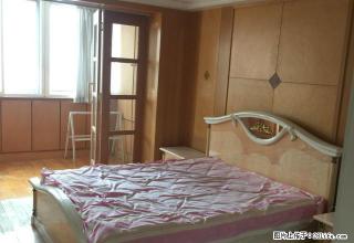 (单间出租)无中.介费 南京路 闽江路 浮山所 江西路地铁站 主卧独卫 - 青岛28生活网 qd.28life.com