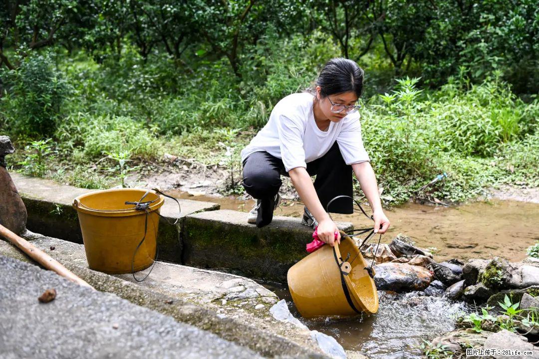 全网追的“扁担女孩”，找了一份暑假工，时薪12元 - 青岛生活资讯 - 青岛28生活网 qd.28life.com