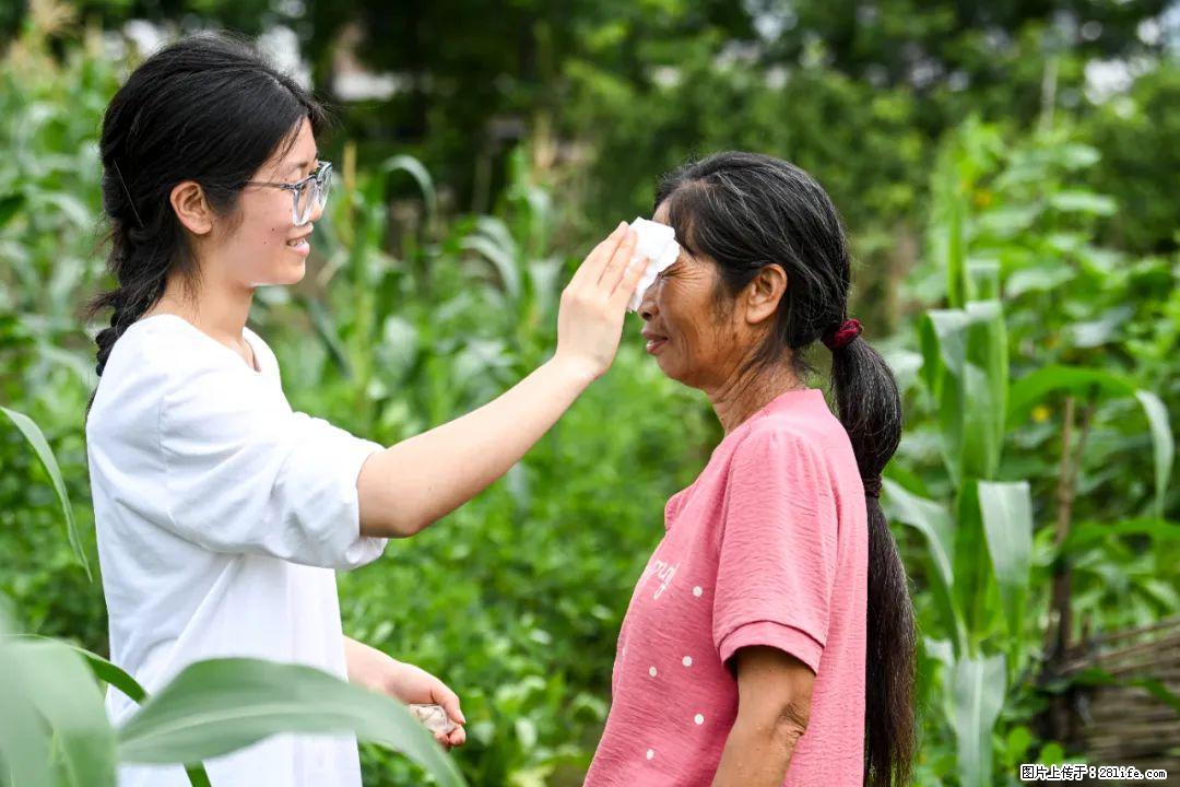 全网追的“扁担女孩”，找了一份暑假工，时薪12元 - 青岛生活资讯 - 青岛28生活网 qd.28life.com